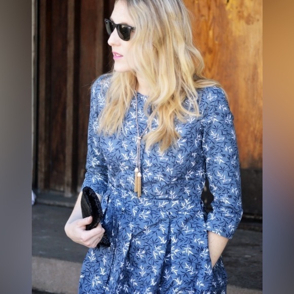 Super cute blue print gap pinup dress - Picture 6 of 13